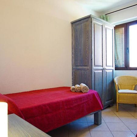 Carlo Felice Apartment Санта Тереза Галура Екстериор снимка