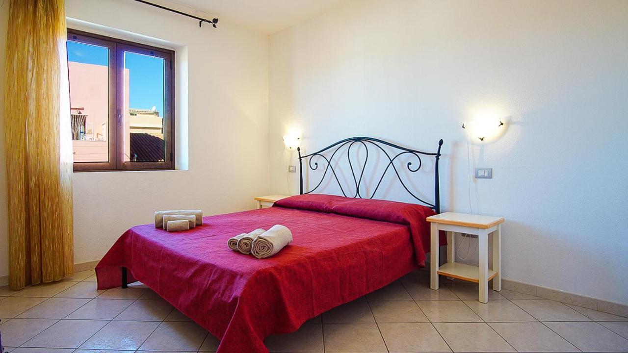 Carlo Felice Apartment Санта Тереза Галура Екстериор снимка