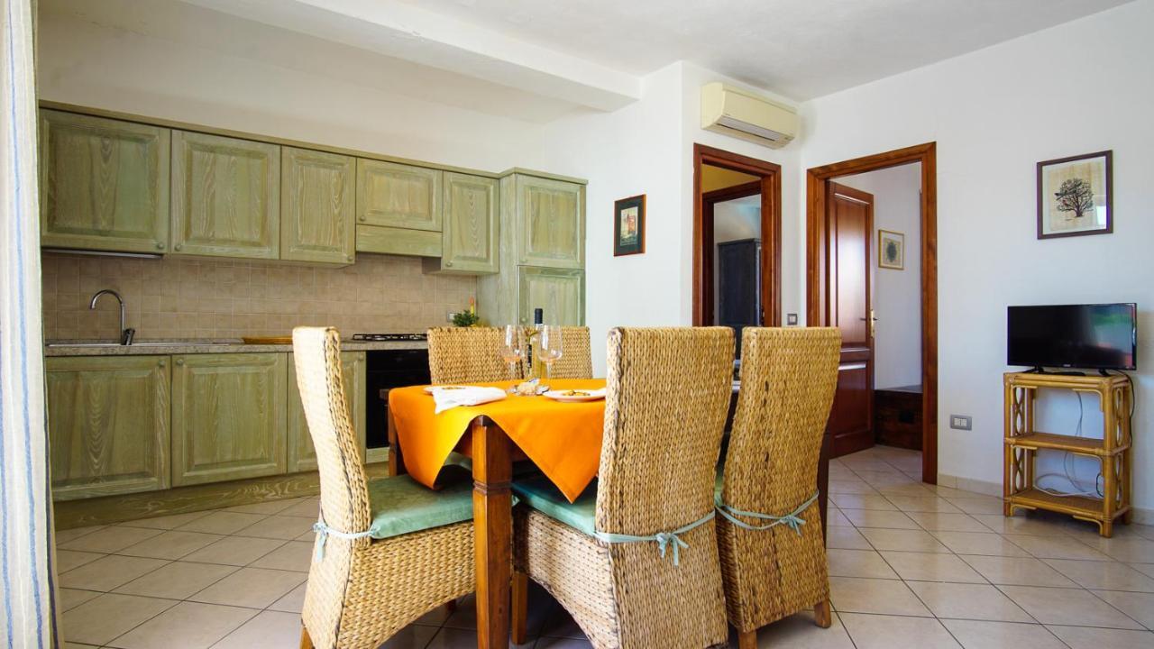 Carlo Felice Apartment Санта Тереза Галура Екстериор снимка