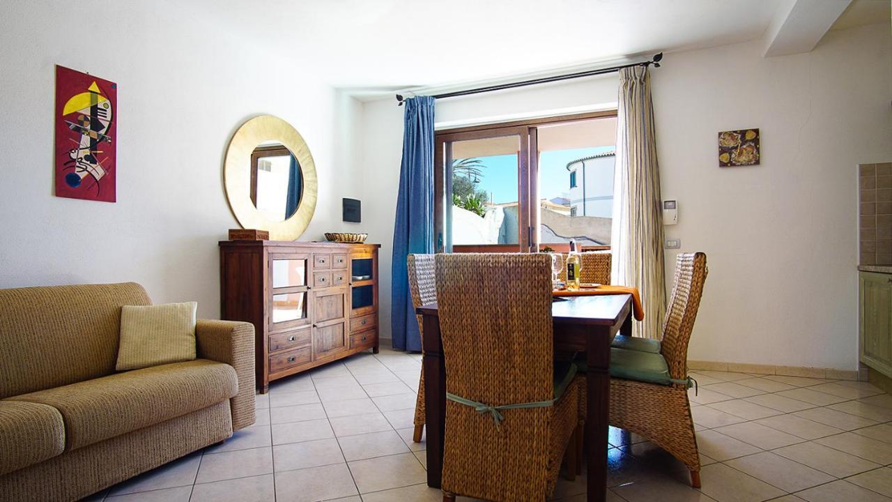 Carlo Felice Apartment Санта Тереза Галура Екстериор снимка